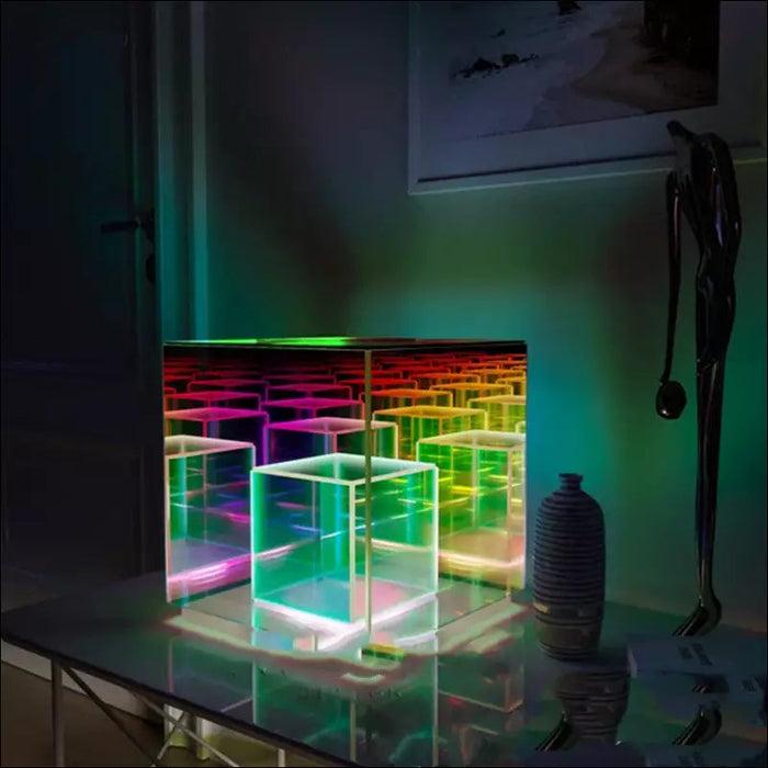 4D Geometic Pattern Table Lamp - S 15cm - Decorative Piece