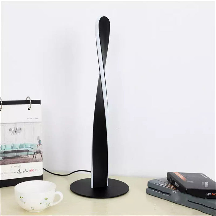 Nordic Modern Led Spiral Table Lamp - Black / Remote control
