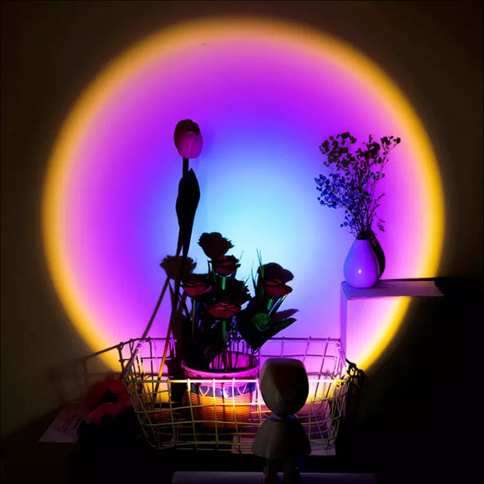 OverTheHorizon - Sunset Lamp With Astronaut body - Rainbow -